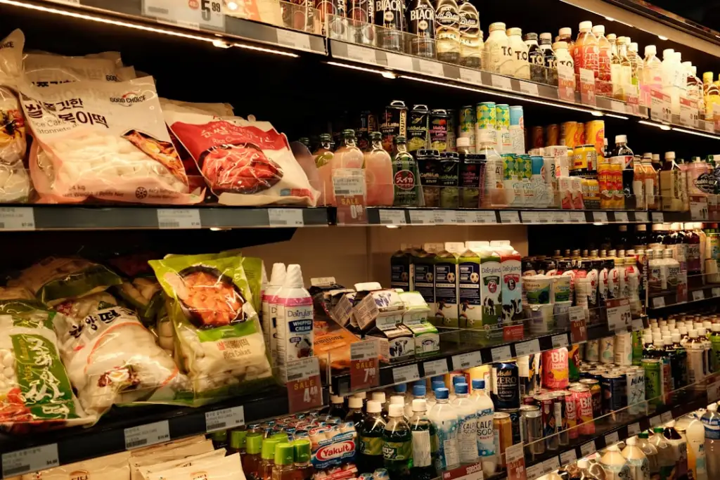 休闲零食与饮料供应链新趋势：儋州本地商超选品策略分析正文配图 1