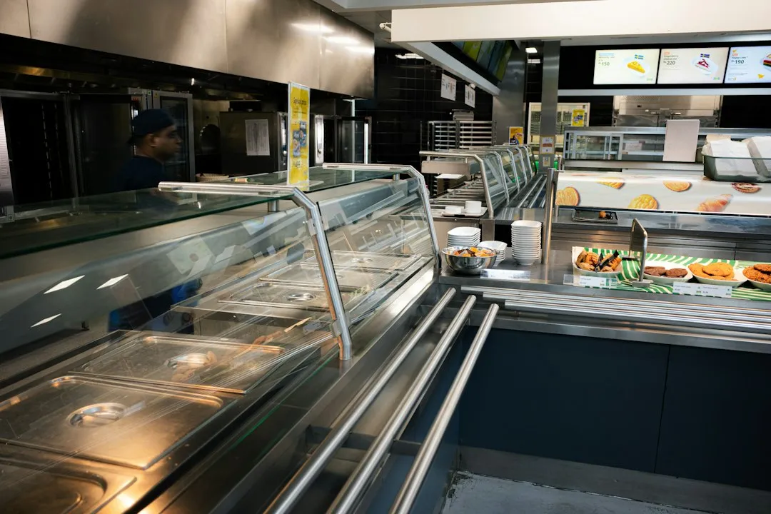 儋州预包装食品零售观察：南丰捷涯百货店如何满足日常零食饮品需求